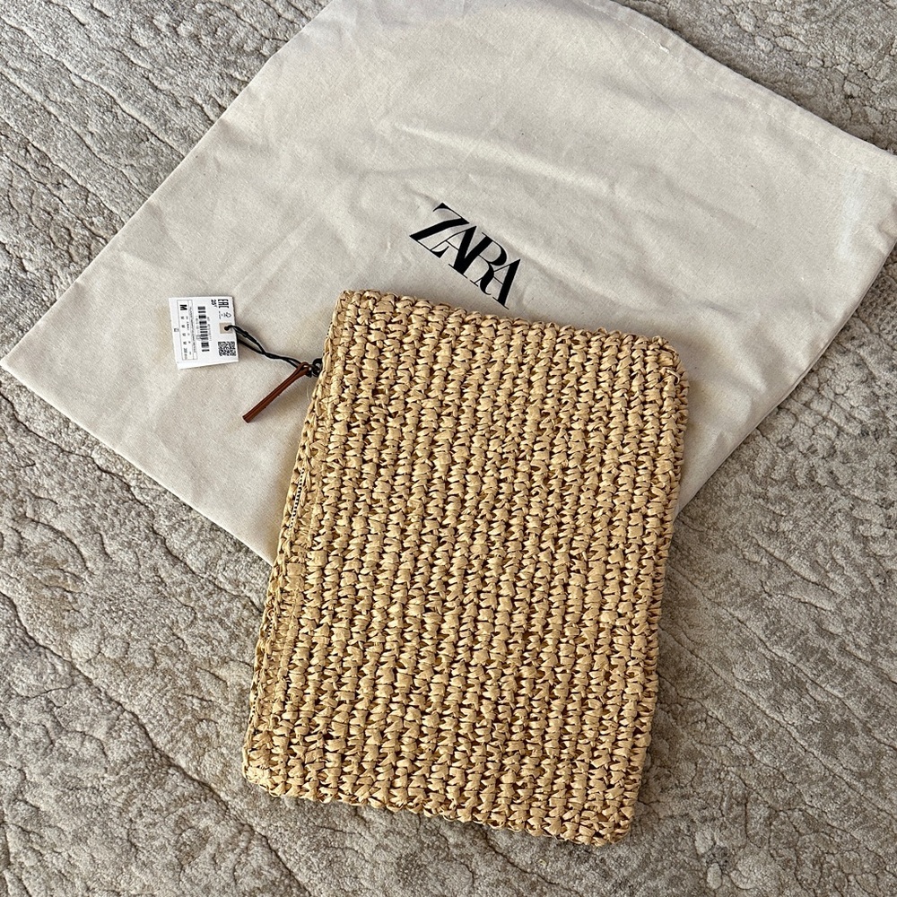 ZARA HOME Natural Straw Pouch